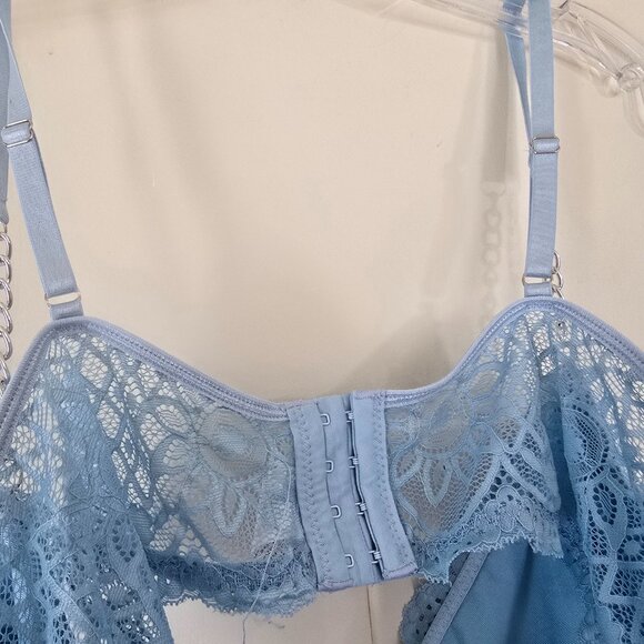 Women's Plus 4x Blue Lace Chain Strap Bra - Picture 7 of 7